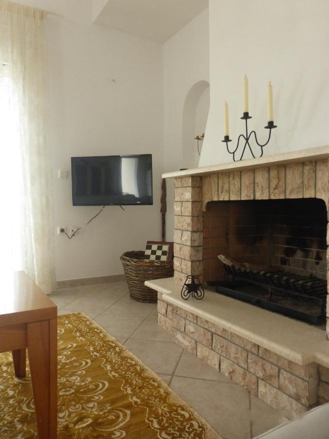 Olea Home Agia Pelagia Chlomou Exterior foto